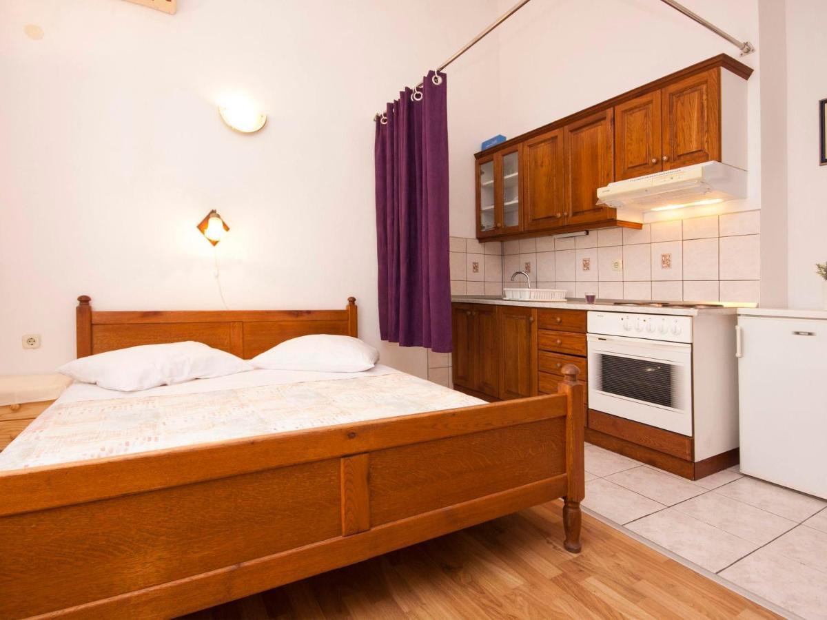 Apartments Skarpa 1601 Rogoznica  Ngoại thất bức ảnh