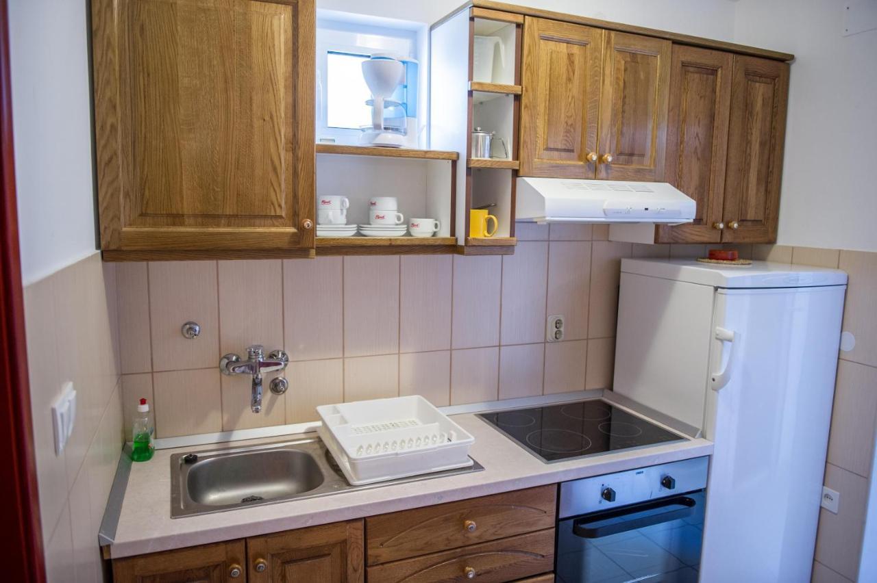 Apartments Skarpa 1601 Rogoznica  Ngoại thất bức ảnh