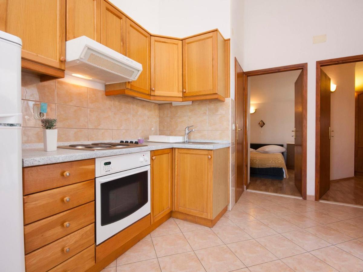 Apartments Skarpa 1601 Rogoznica  Ngoại thất bức ảnh