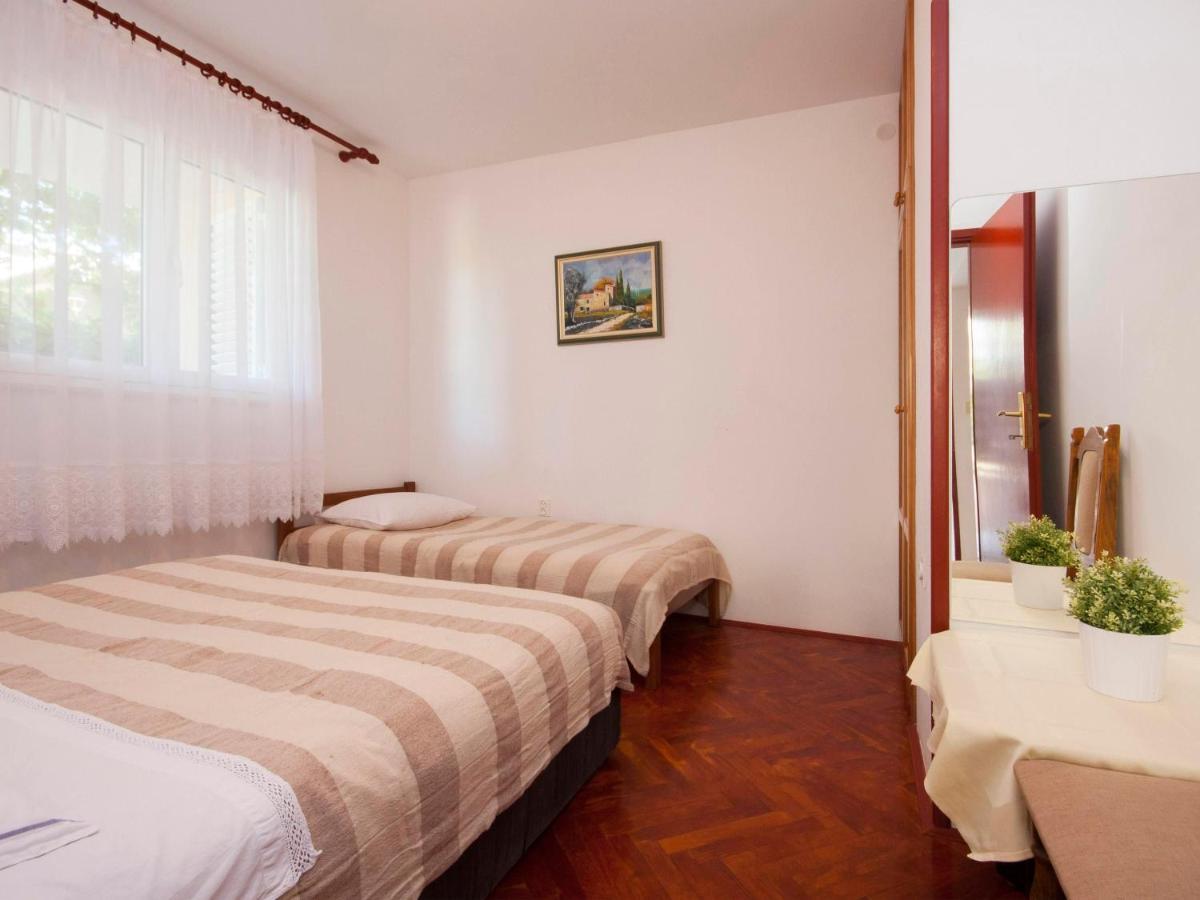 Apartments Skarpa 1601 Rogoznica  Ngoại thất bức ảnh