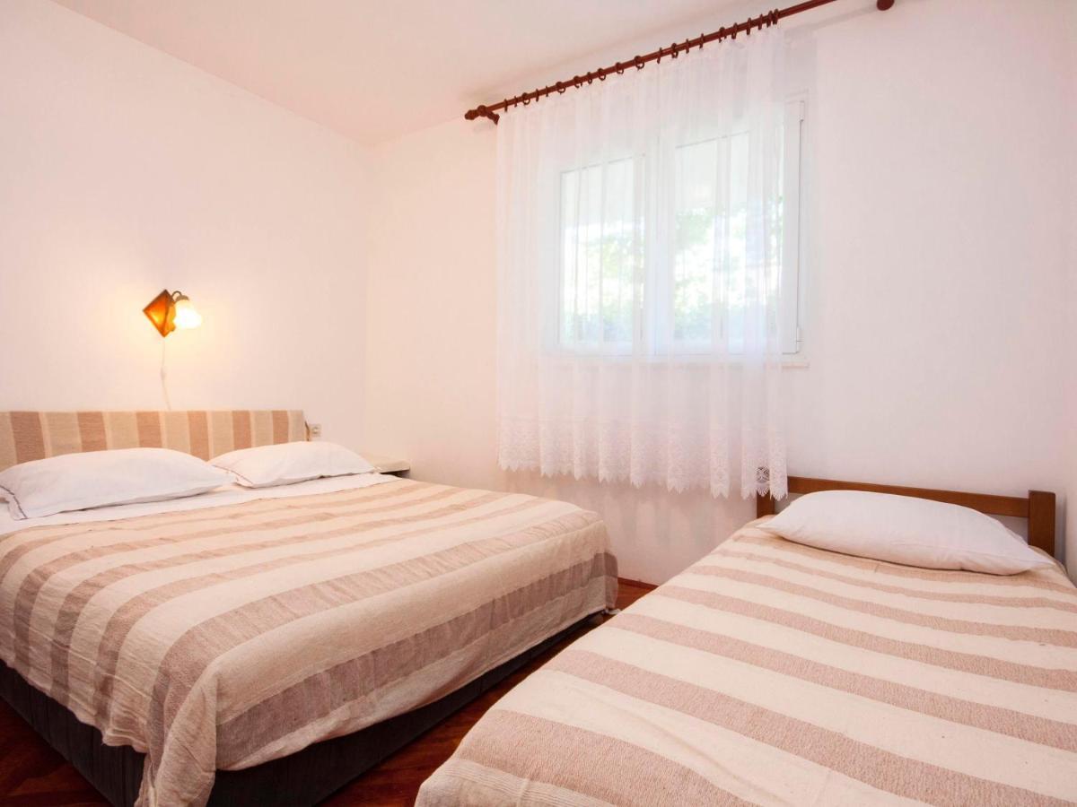 Apartments Skarpa 1601 Rogoznica  Ngoại thất bức ảnh