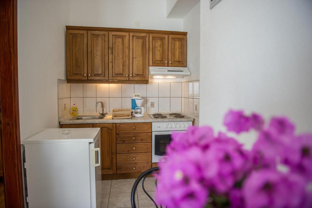 Apartments Skarpa 1601 Rogoznica  Ngoại thất bức ảnh